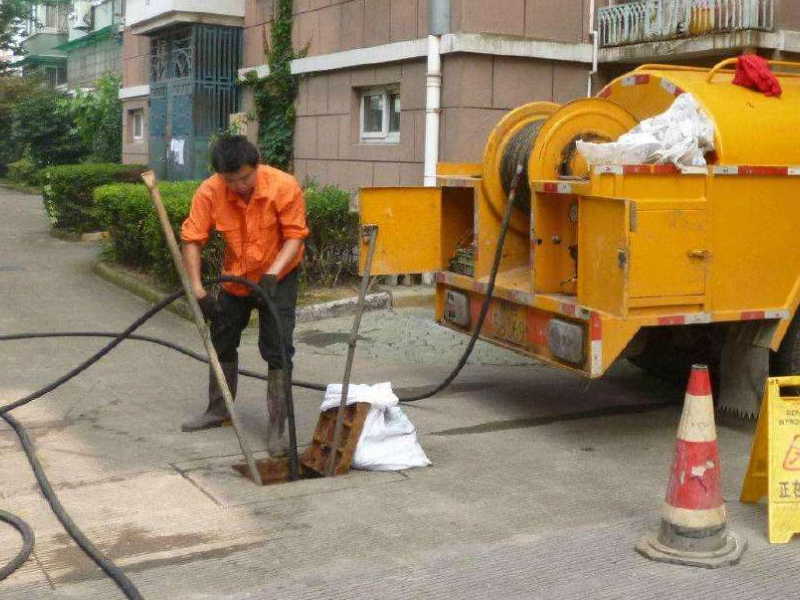 越秀大南路专业疏通厕所下水道、清理化粪池